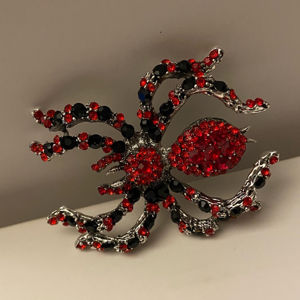 Betsey Johnson Bejeweled Spider Brooch Red Black